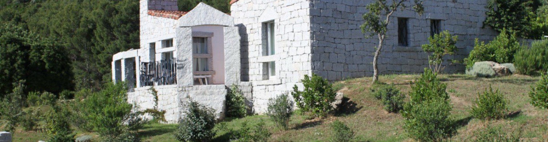 Li Conchi 24 | Holiday home in exclusive resort with pool and sea view House view