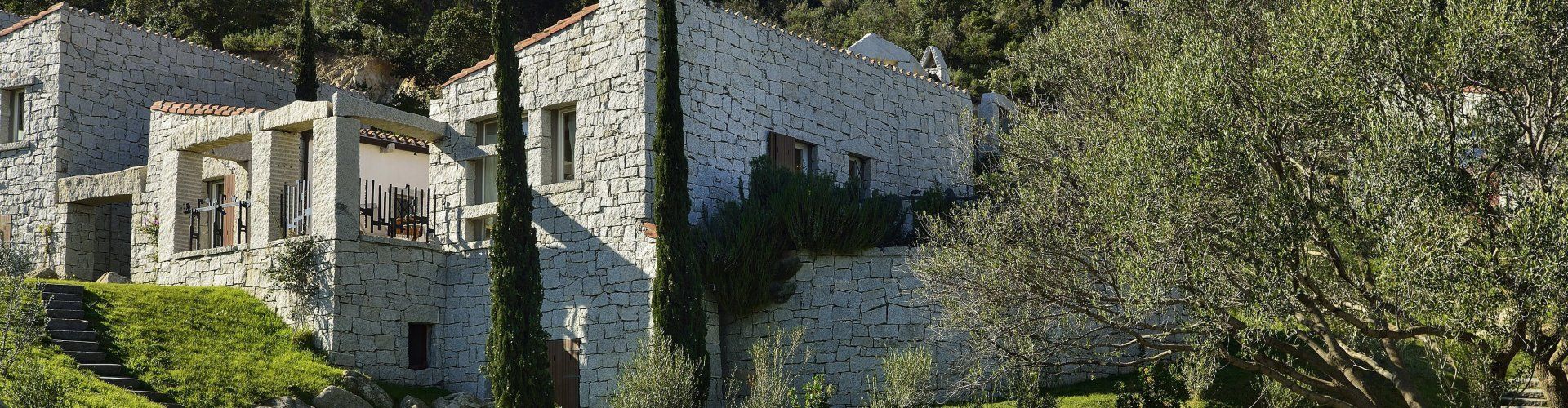 Li Conchi 9 | House view with landscape House view with landscape
