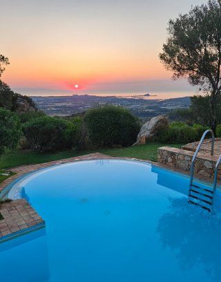 Sundowner in Villa su Tauloni
