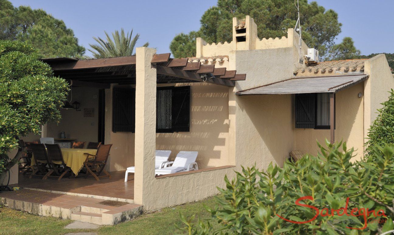 Villa Serena | Free standing villa with big garden Terrace and Garden Villa Serena, Costa Rei