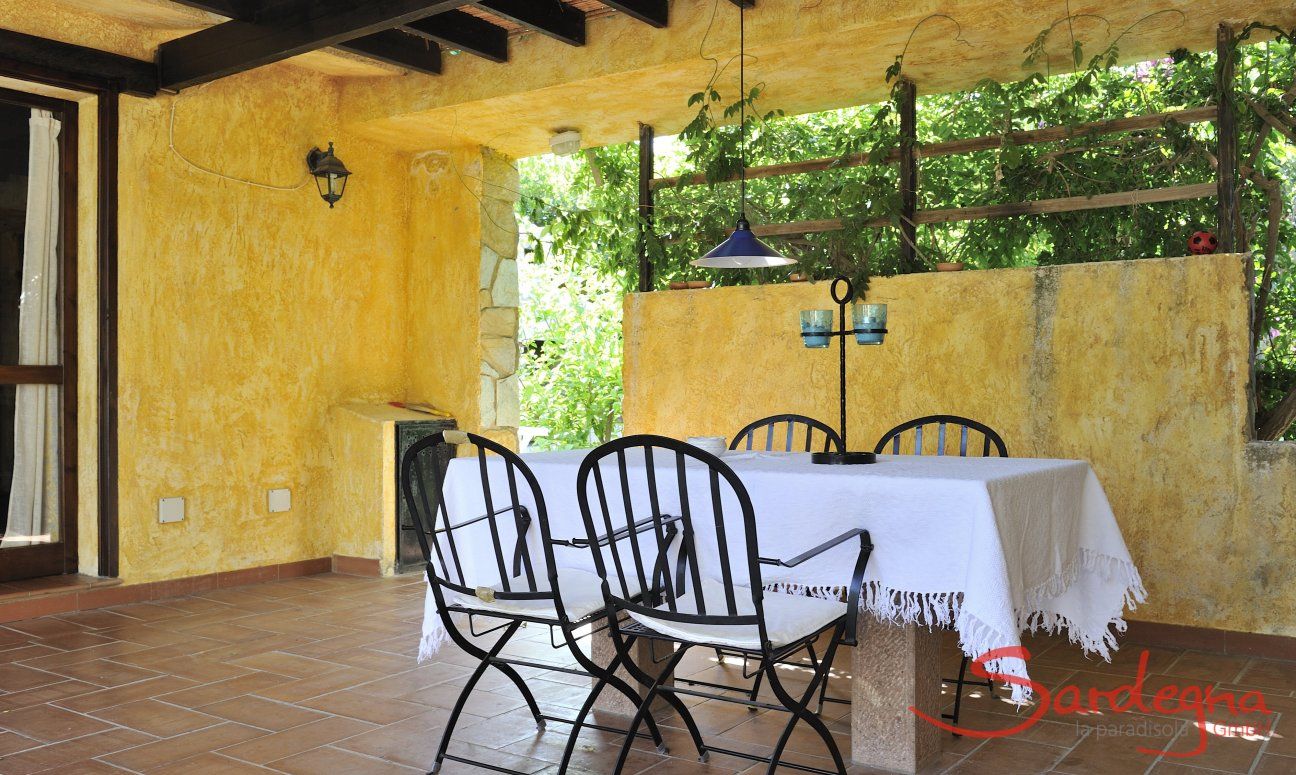 Casa Meloni 2 | The terrace photographed with a view of the entrance Terrace