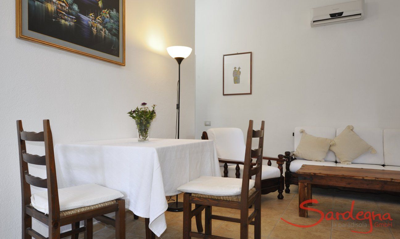 App. Pino | Living room with airconditioning Sardinia