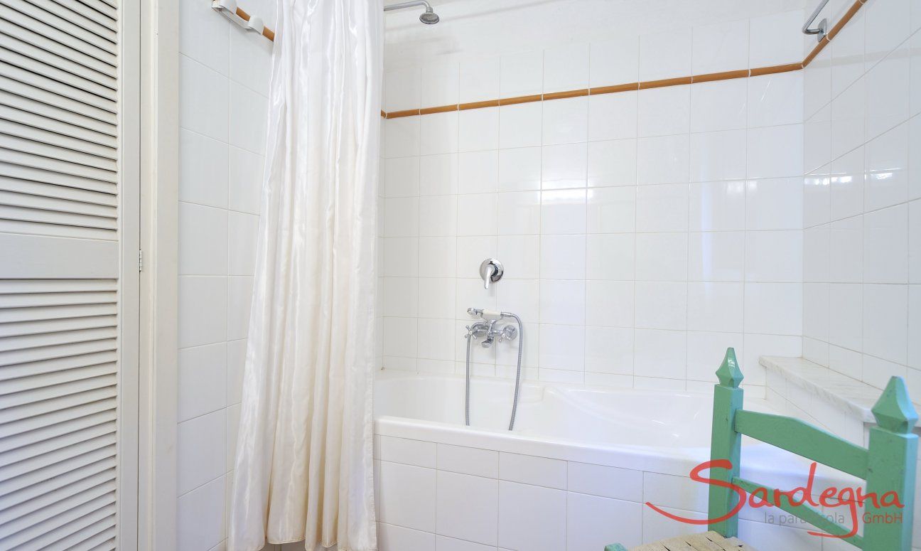 Casa Su Faru 5 | Bath 1 with bathtub Bath 1 with bathtub