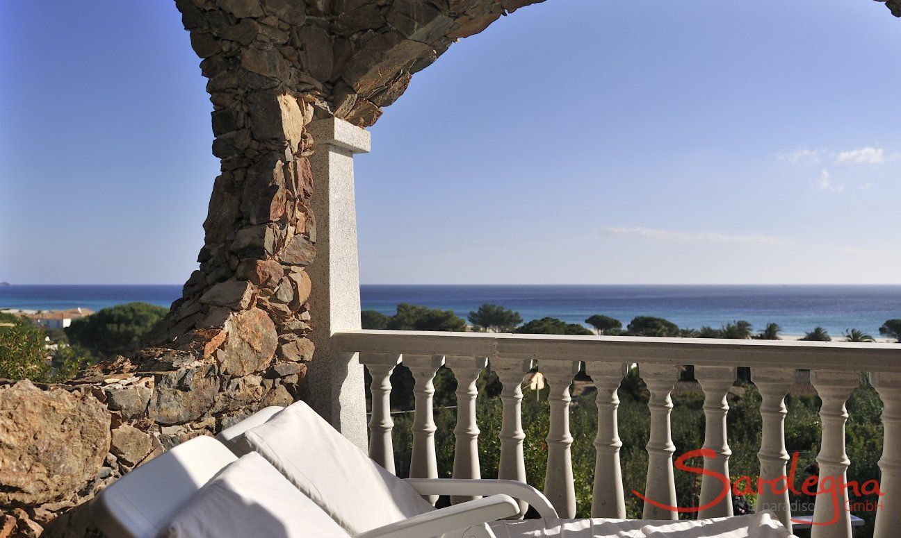 Apartment Castededdu 6 | Relaxing on the terrace with sea view Relaxing on the terrace