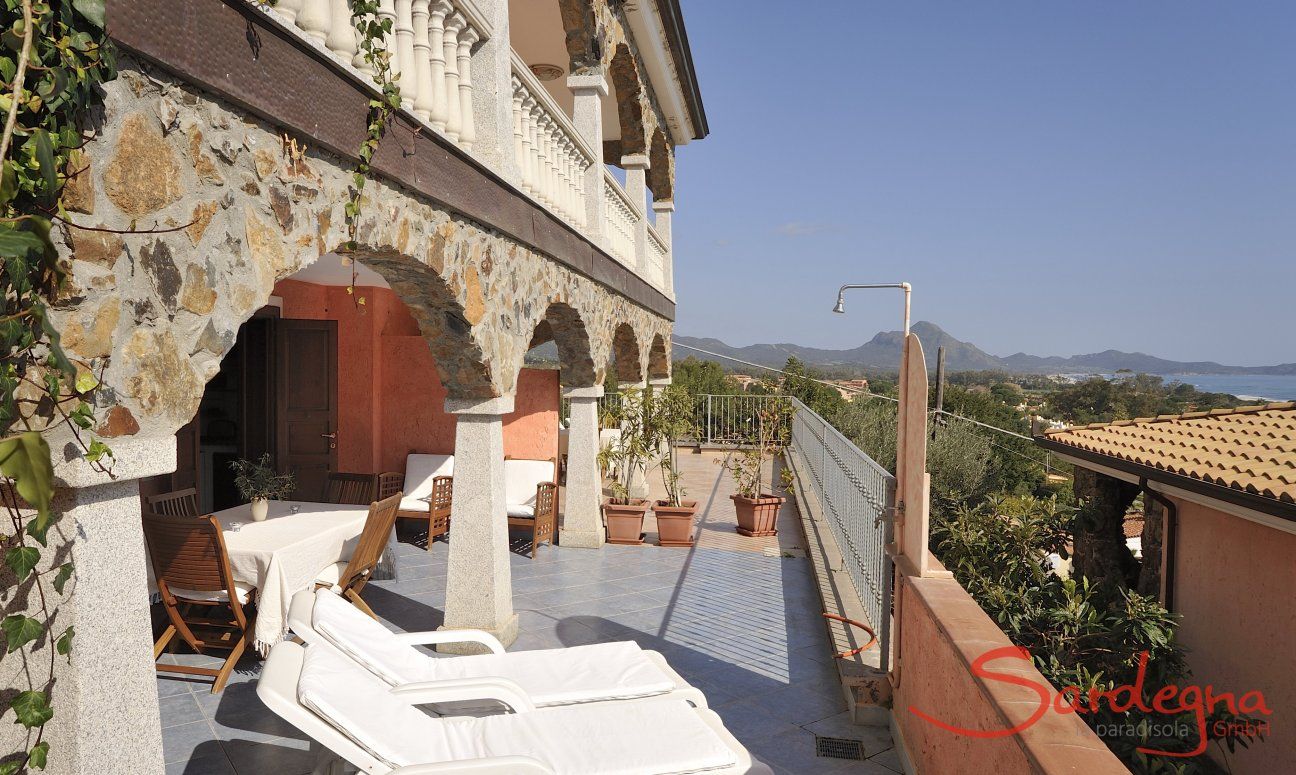 Apartment Castededdu 4 | Terrace with sunbeds and sea view Terrace with sunbeds and sea view