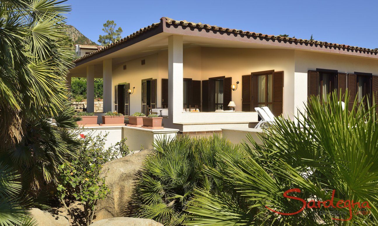Villa Nautilus | Big terrace with sea view and private garden House view of the villa