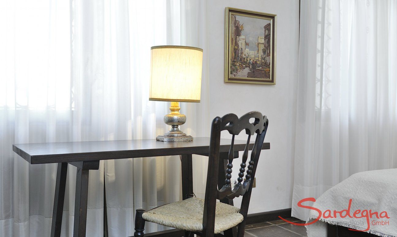Villa Nautilus | Bedroom 1 with desk Bedroom, Detail