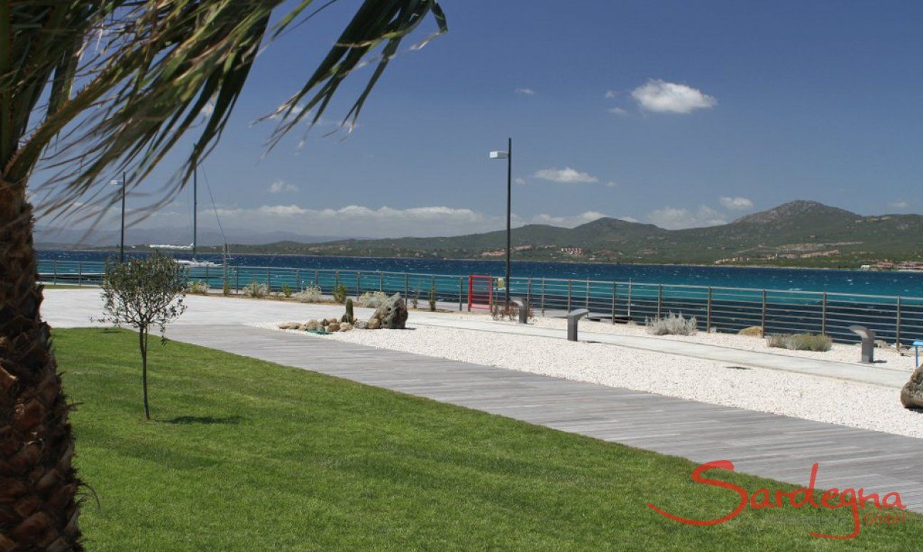 Villa Golfo Aranci | Beach in front of the house Beach in front of the house
