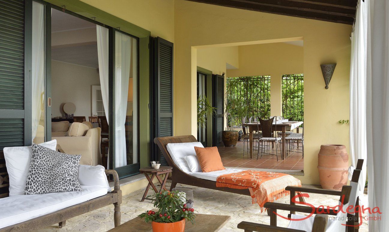 Villa Ulivi 12 | Lounge area on the terrac Terrace lounge area