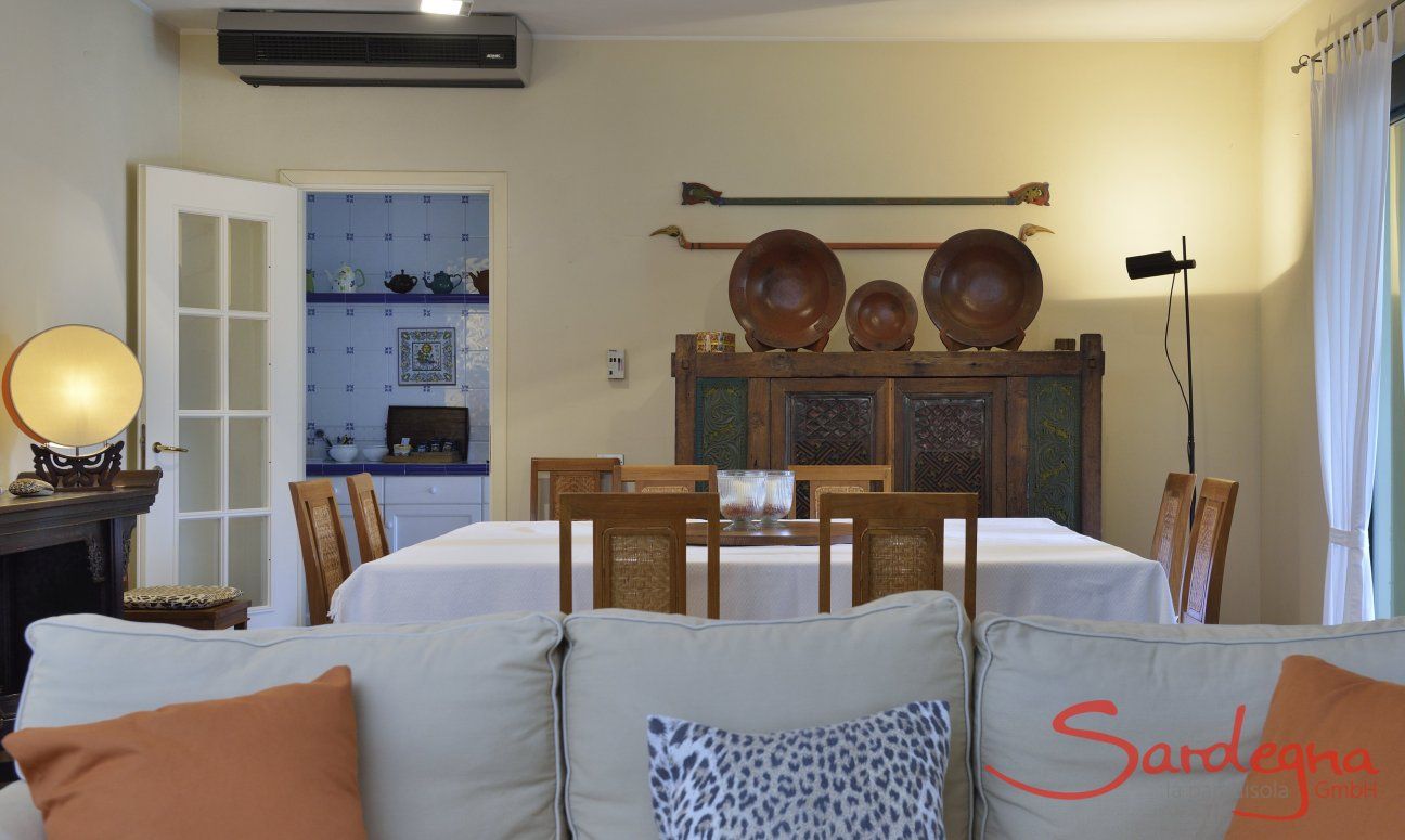 Villa Ulivi 12 | Living and Dining room with door to the kitchen Living and Dining