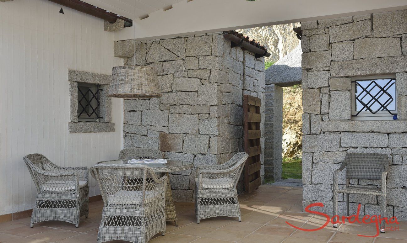 Li Conchi 11 | Patio with outside dining table Sardinia