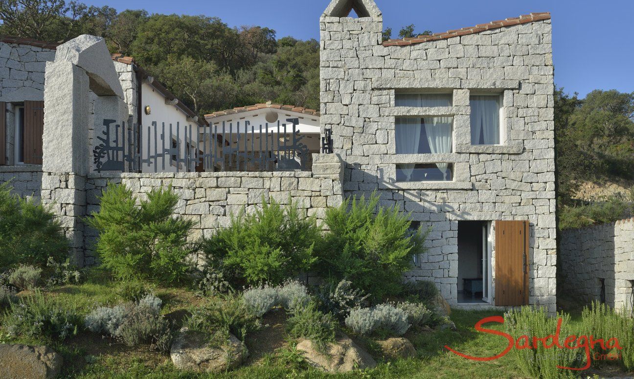 Li Conchi 11 | Garden and Entrance ground floor Garden and Entrance ground floor