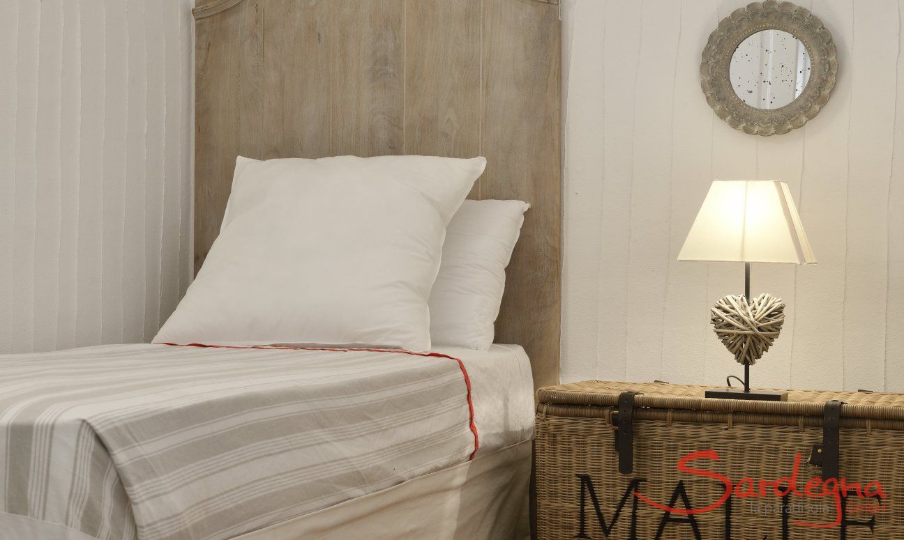 Li Conchi 11 | Bedroom 2 wtih two single beds Bedroom