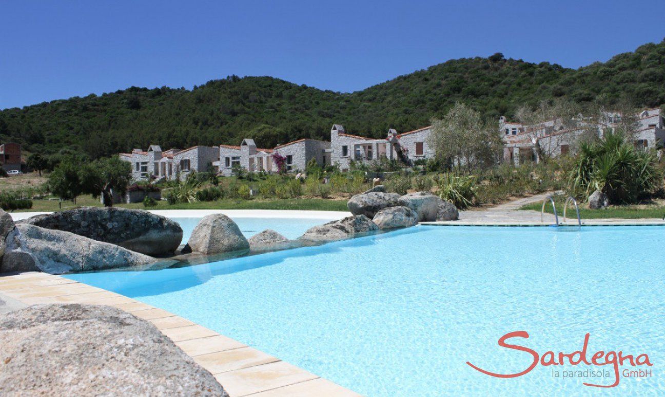 Big shared pool and the houses of Li Conchi