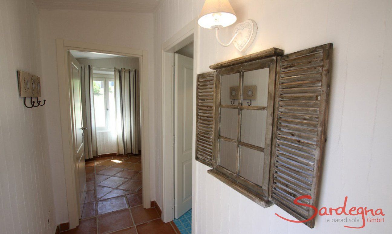 Li Conchi 33 | Corridor with window mirror Corridor