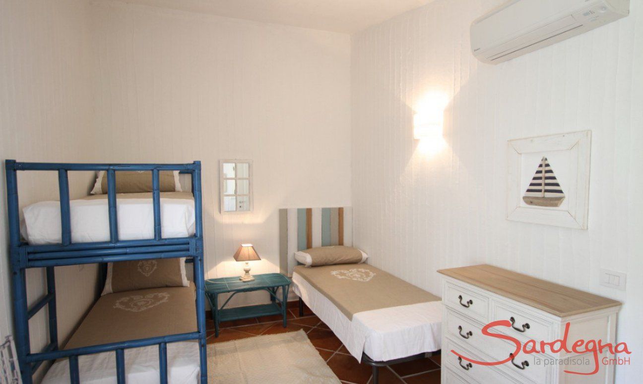 Li Conchi 33 | Bedroom 2 with bunk bed and one signle bed Bedroom 2
