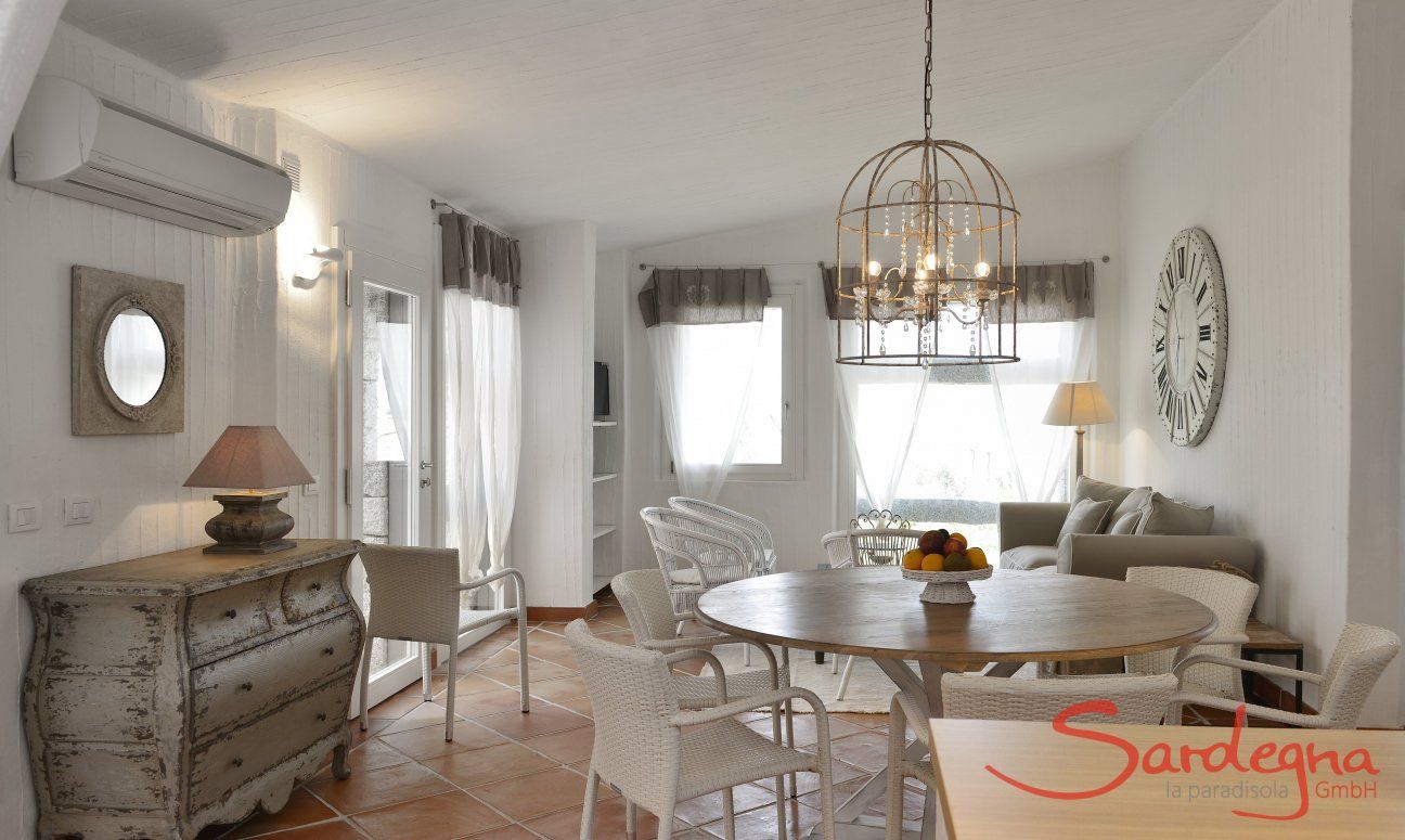 Li Conchi 33 | Living room with sofa and dining area Living-dining area