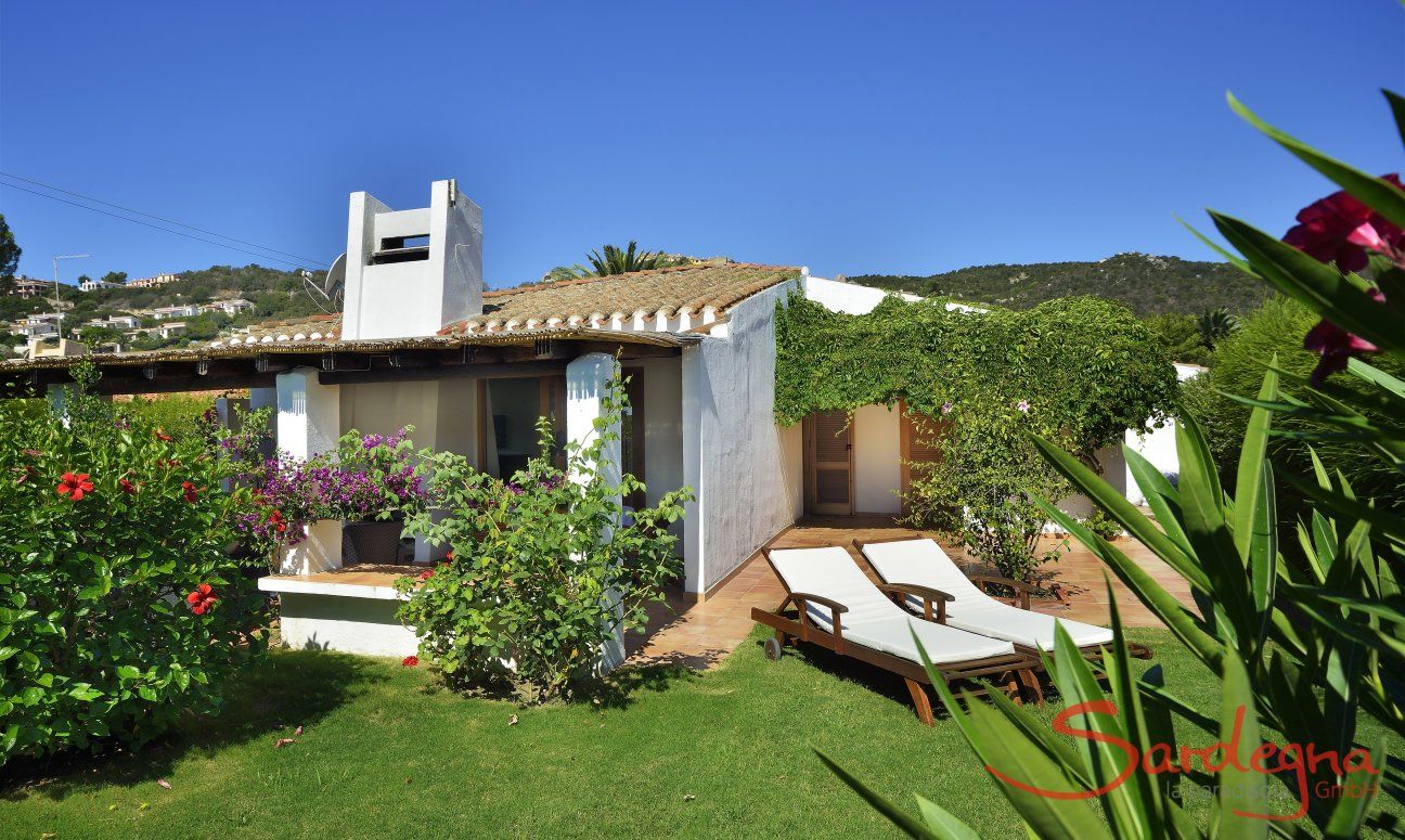 Villa Kika | View of the garden and the villa Villa Kika | View of the garden and the villa