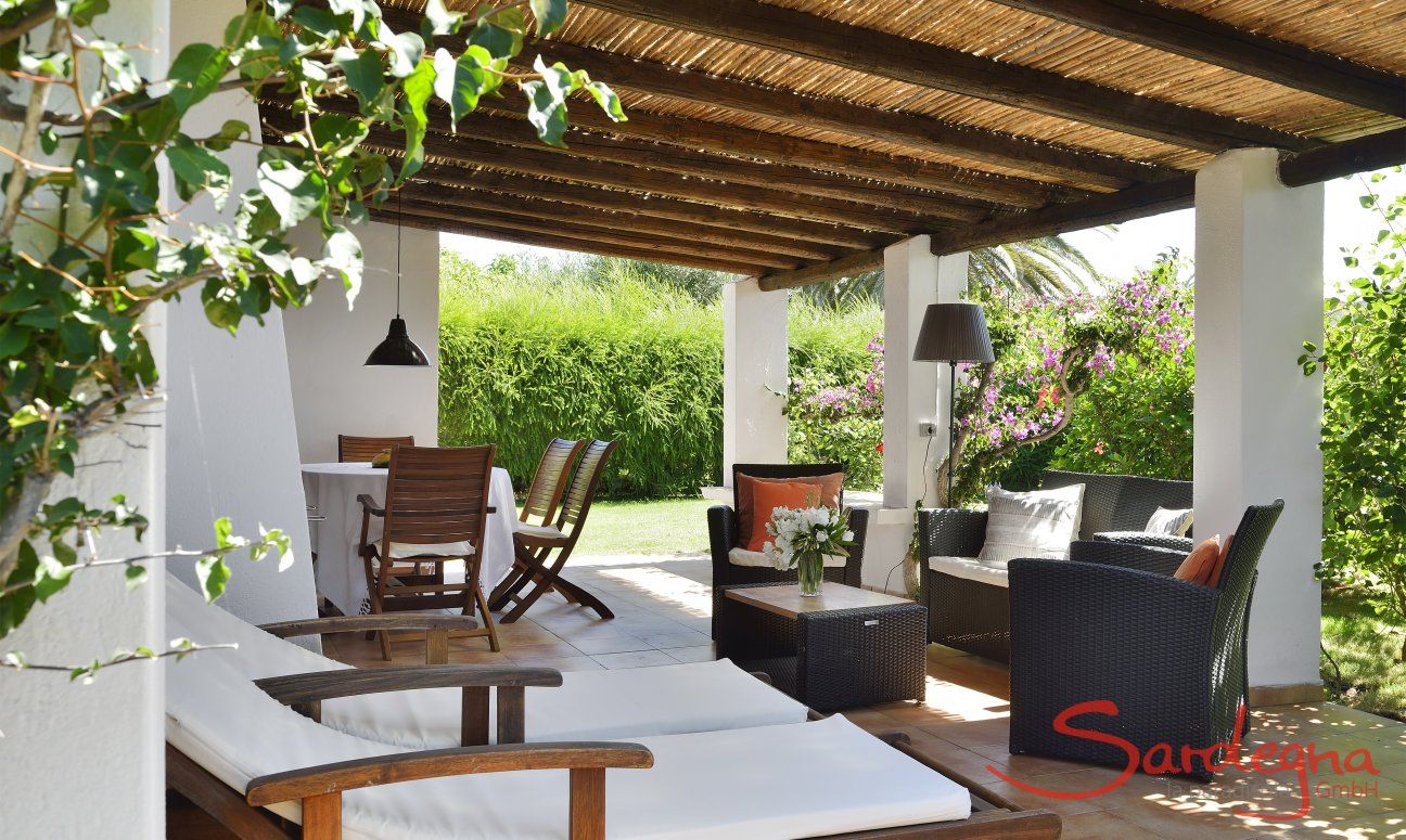 Villa Kika | Dining area and lounge on the terrace Dining area and lounge on the terrace