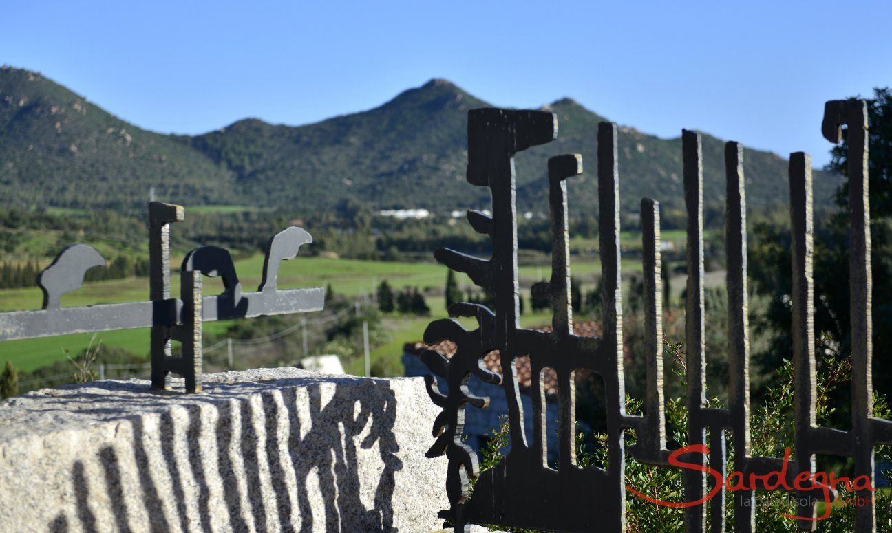 Li Conchi 1 | View aross the entrance gate Sardinia