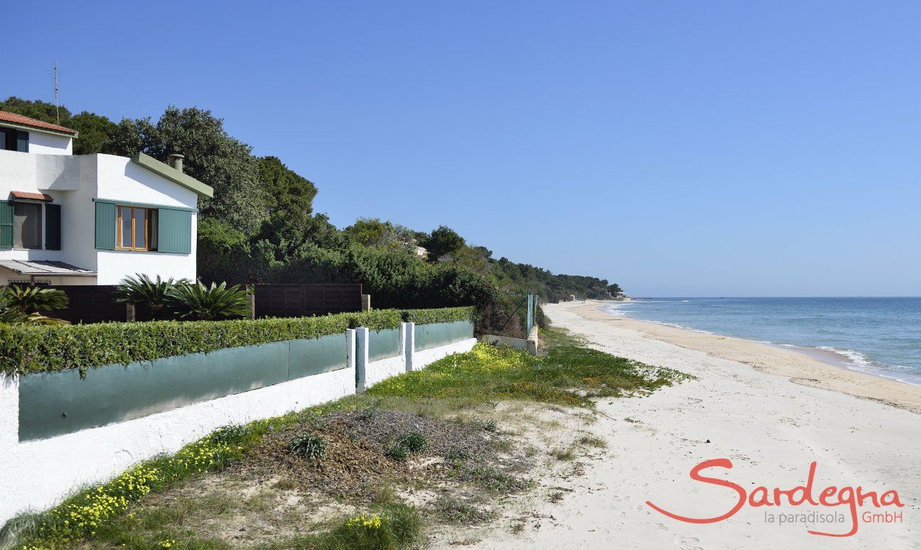 Villa Fernando | Perfectly located in front of the beach Villa Fernando, perfectly located in front of the beach