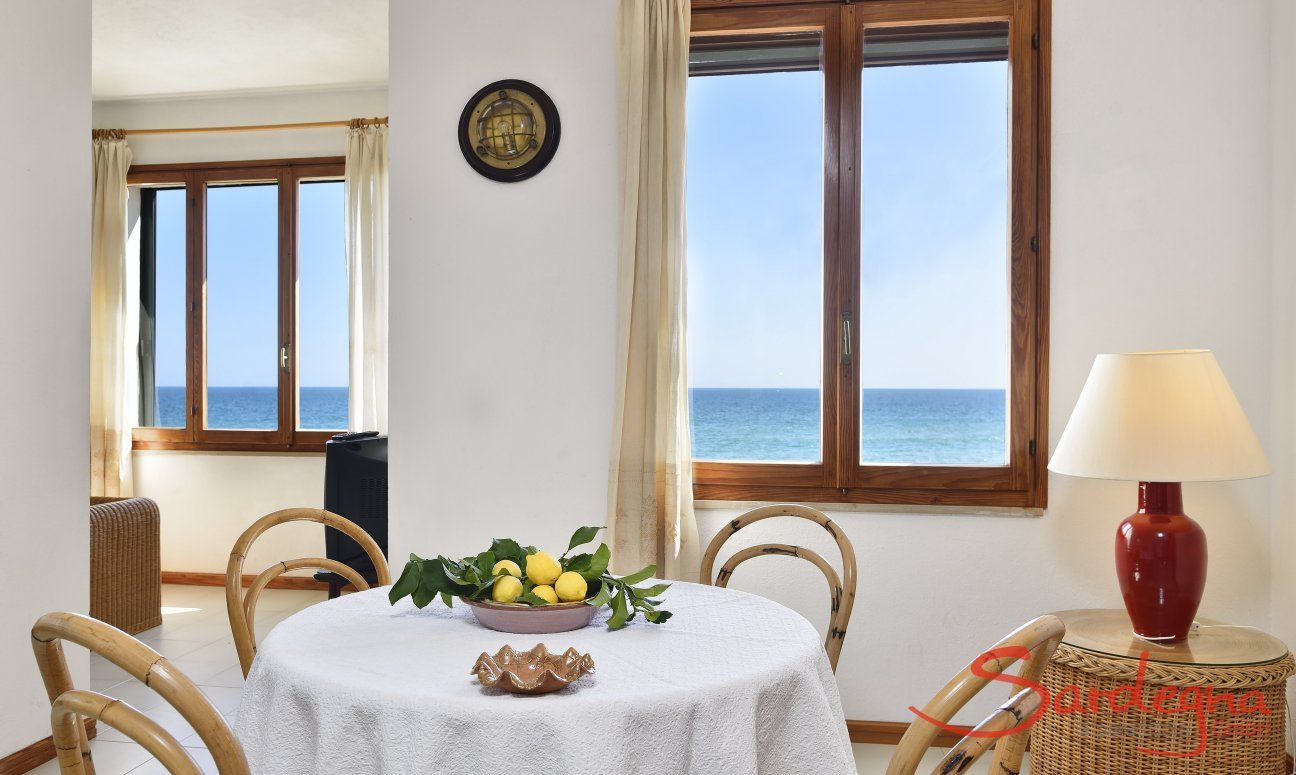 Dining area with direct sea view, 1st floor 