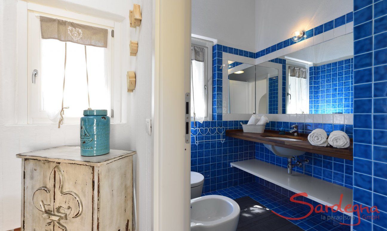 Li Conchi 39 | Private bathroom of bedroom 1 Bathroom 1