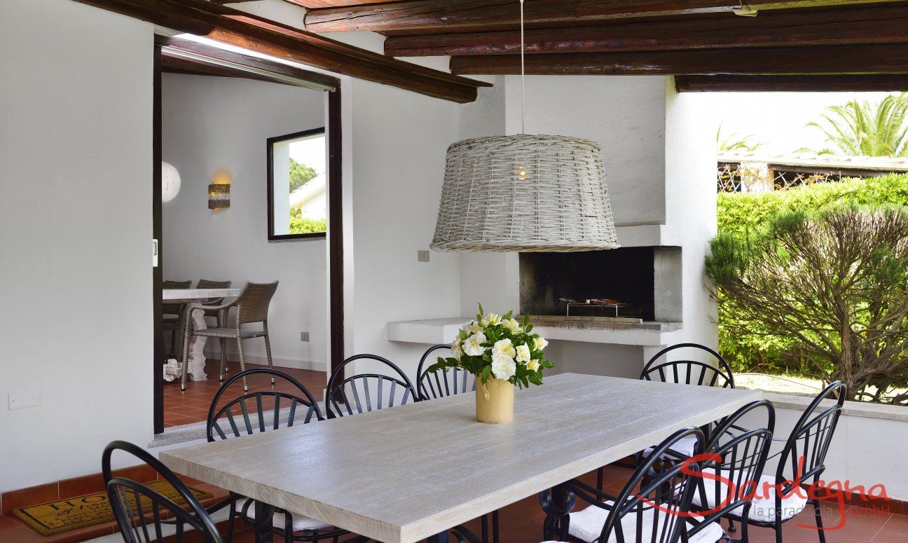 Villa Bua | Outside dining area Outside dining area
