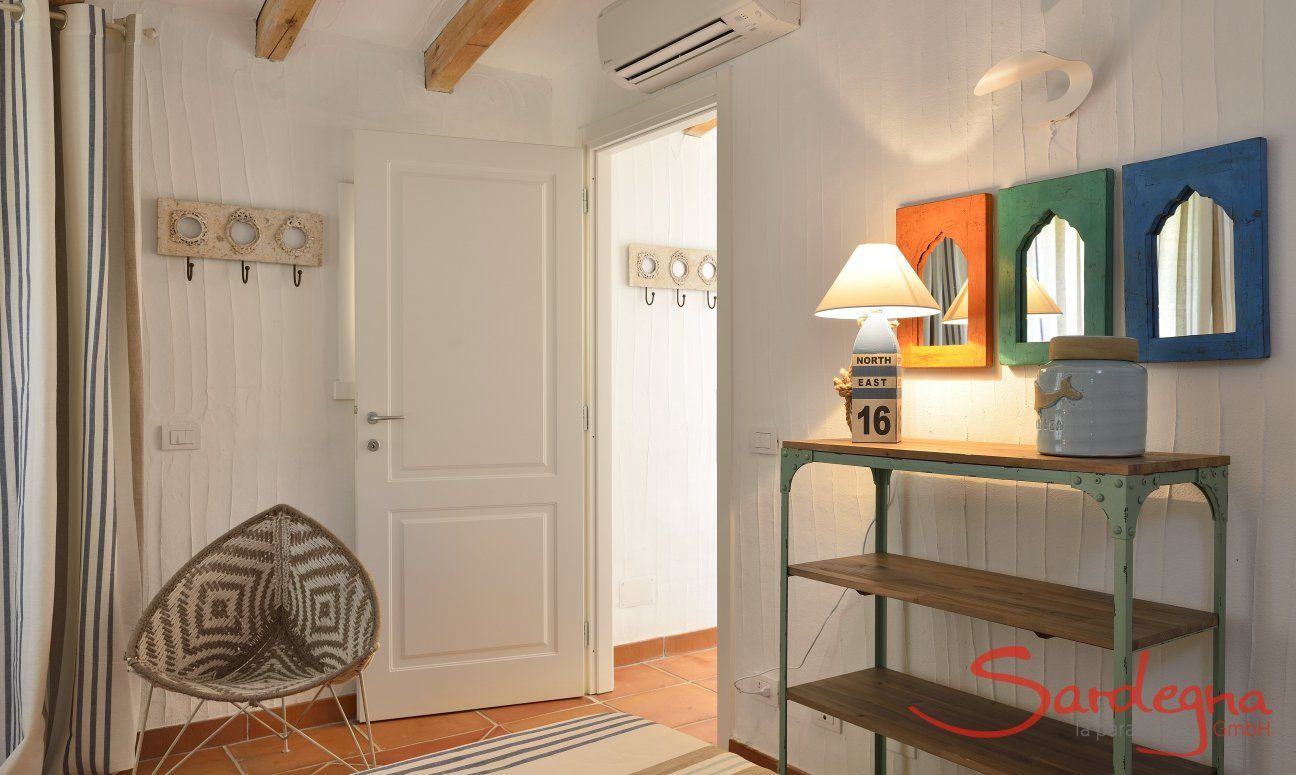 Li Conchi 6 | Colorful bedroom 2 Bedroom