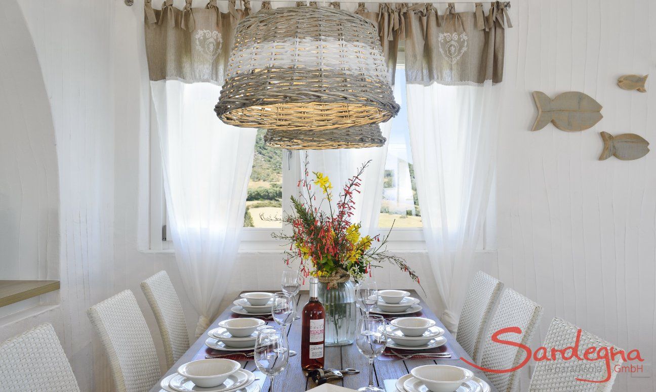 Li Conchi 1 | Dining table for 6-7 people Dining room