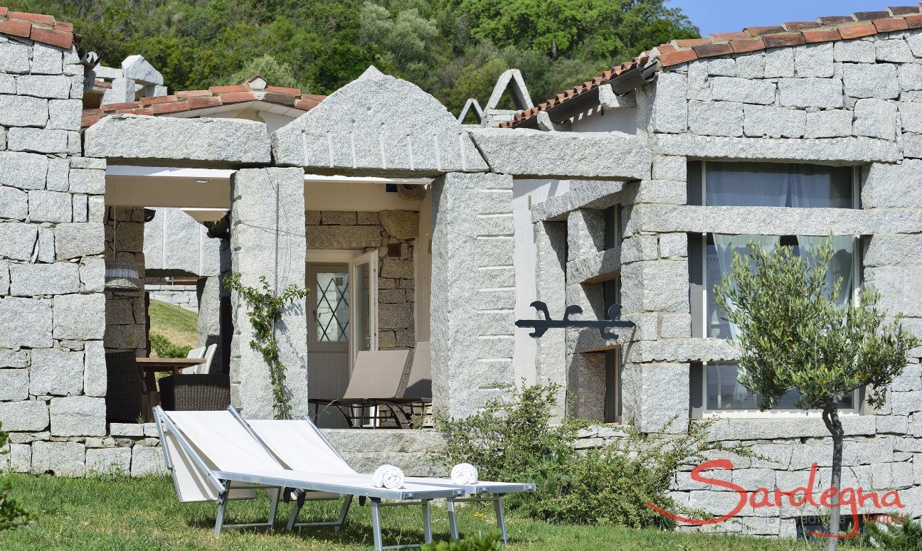 Li Conchi 16 | Entrance from the garden side House view