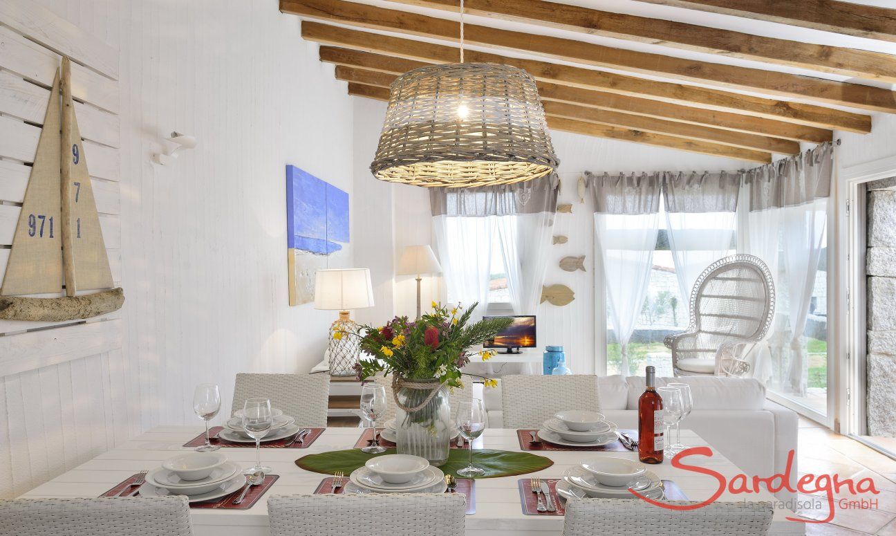 Li Conchi 16 | Dining area with set table Dining room
