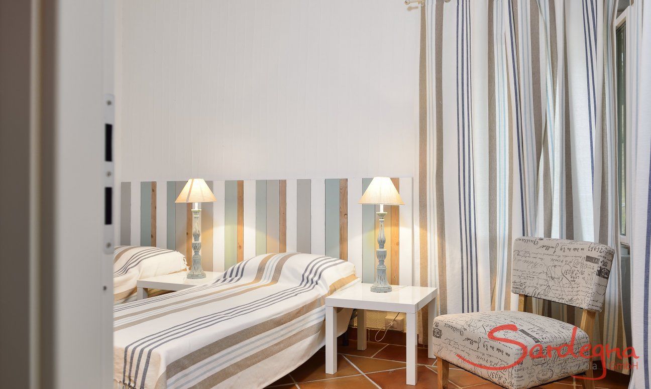 Li Conchi 16 | Bedroom 2 with two single beds Bedroom