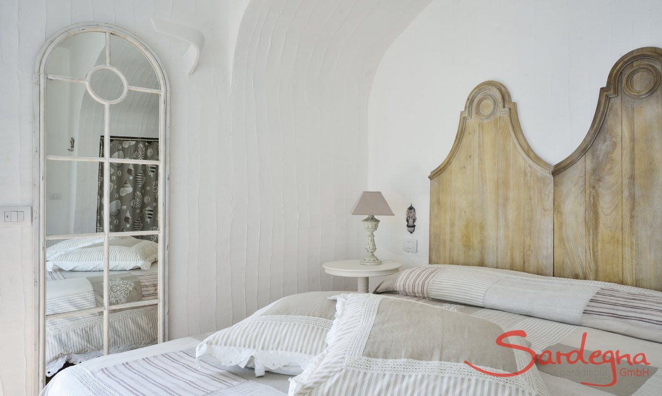 Li Conchi 8 | Bedroom 3, Details Bedroom 2