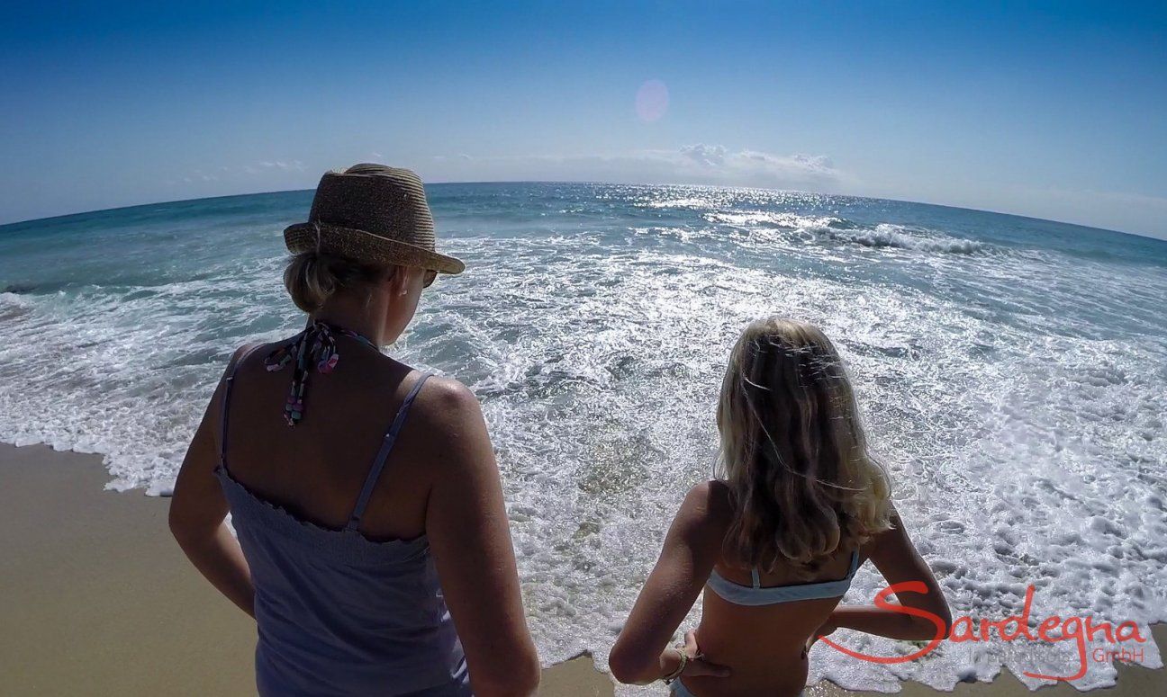 Villa Gaia | Children on the beach of Costa Rei holiday costa rei