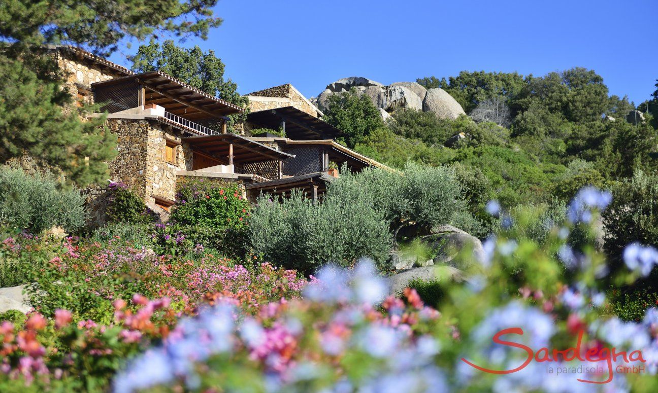 Apartment Country Club 1 | Naturally situated on a hillside Naturally situated on a hillside