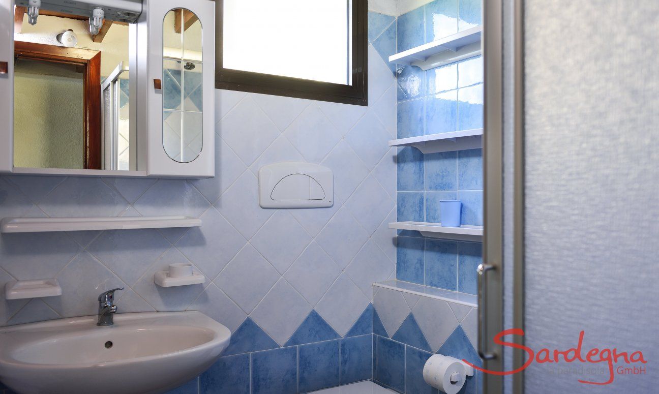 Villa Maria Lina | Bathroom with shower Bathroom with shower