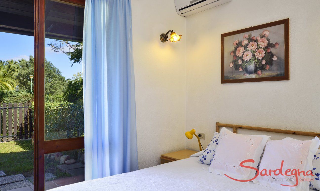 Villa Maria Lina | Bedroom 2 with double sized bed and terrace access Bedroom 2 with double sized bed and terrace access