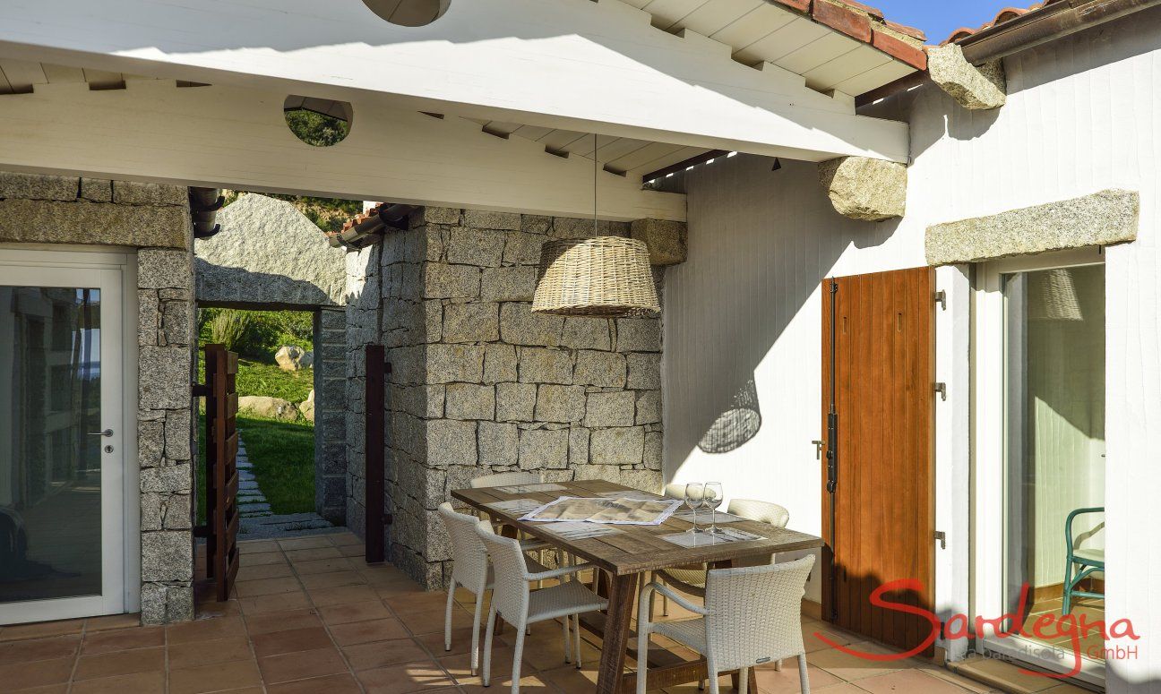 Li Conchi 17 | Outside Dining Outside Dining