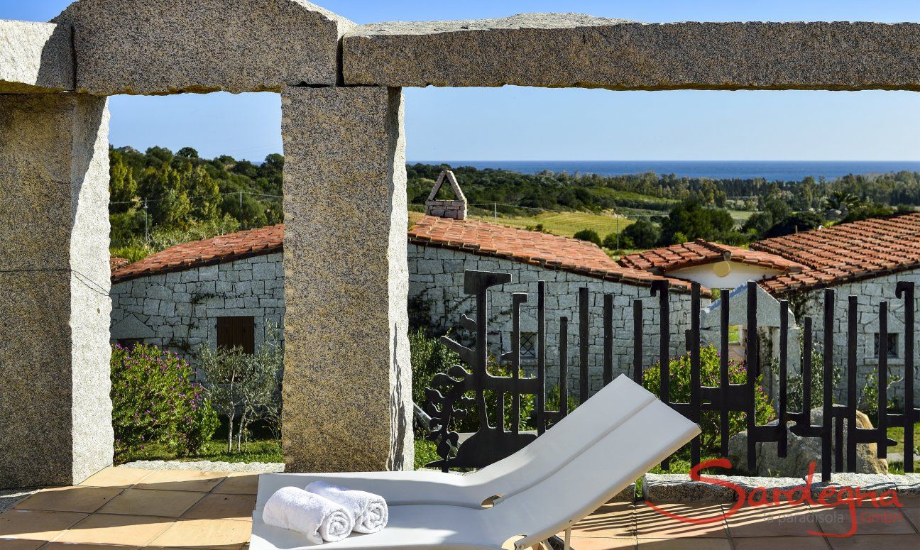 Li Conchi 28 | Sunbathing on the terrace with sea view Sunbathing on the terrace
