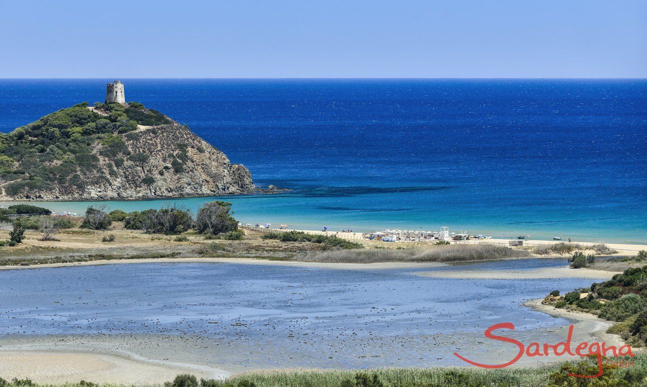 carrera Destilar Rebobinar Bay of Chia - dream beaches for families, surfers and divers | discover- sardinia.com