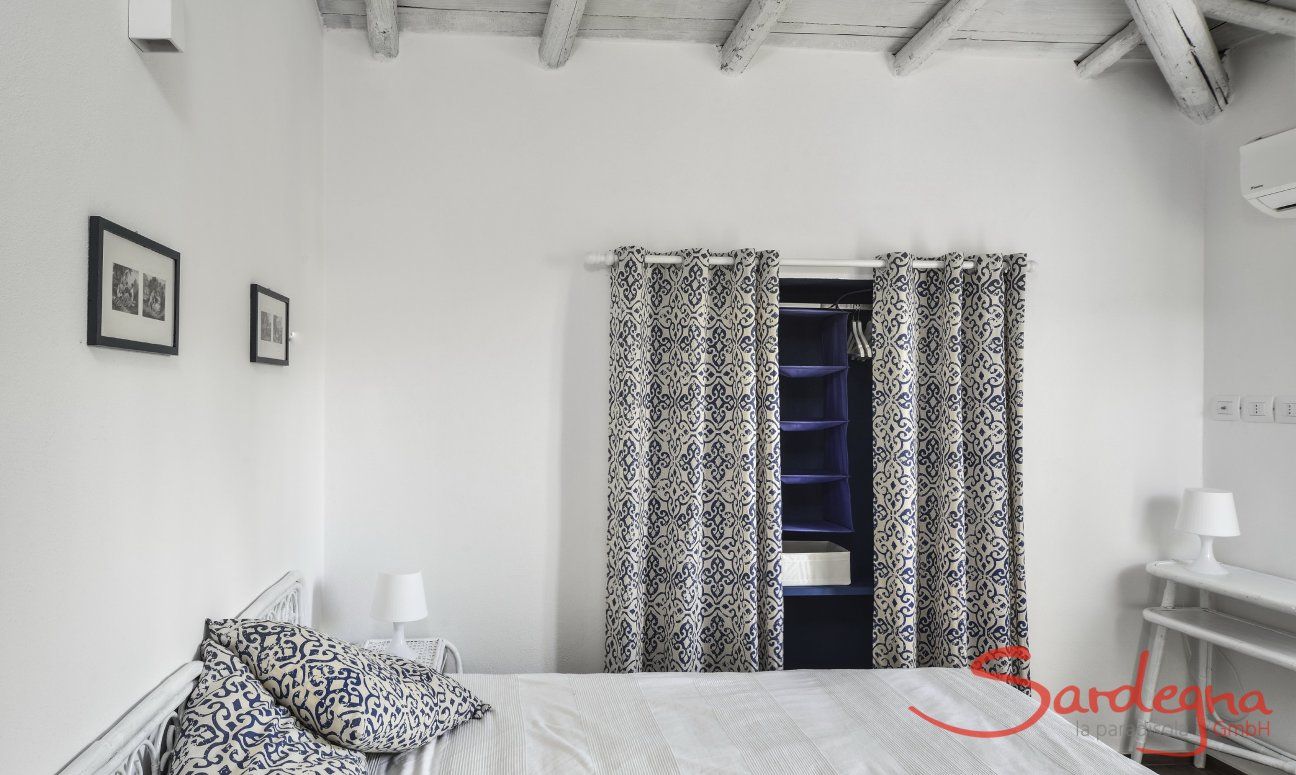 Villa Graziano | Bedroom 1 with storage space Bedroom 1 with storage space