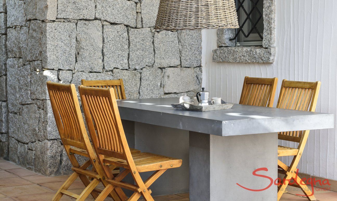 Li Conchi 3 | Dining Outside Dining Outside
