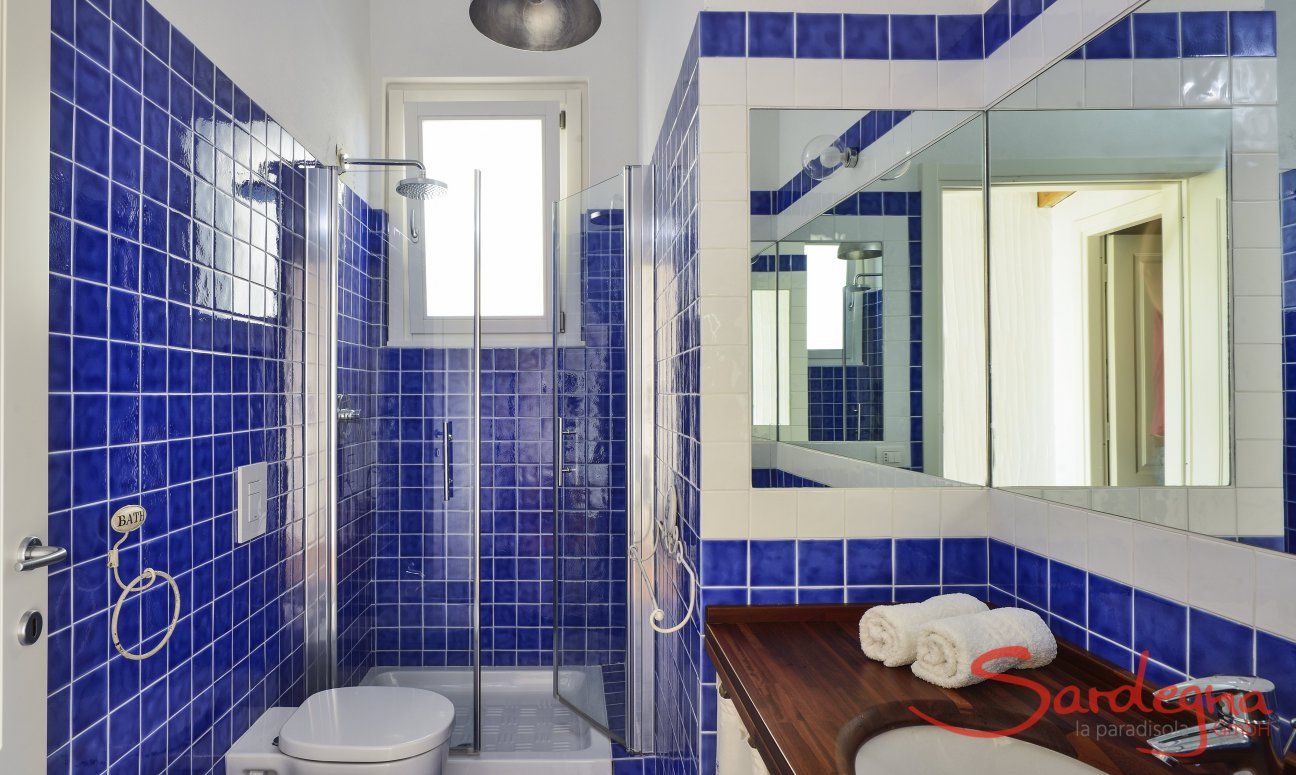 Li Conchi 3 | Bathroom 2 Bathroom 2