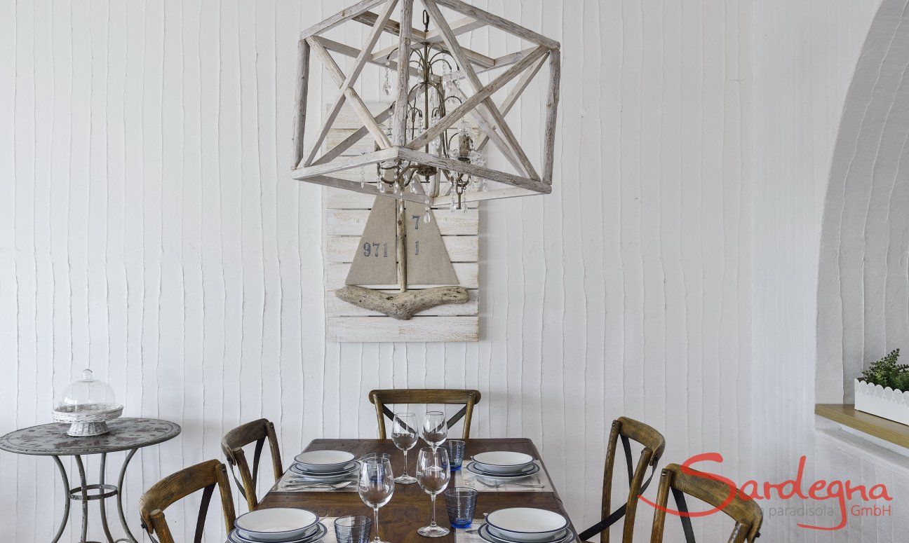 Li Conchi 36 | Dining table ready set Dining Detail