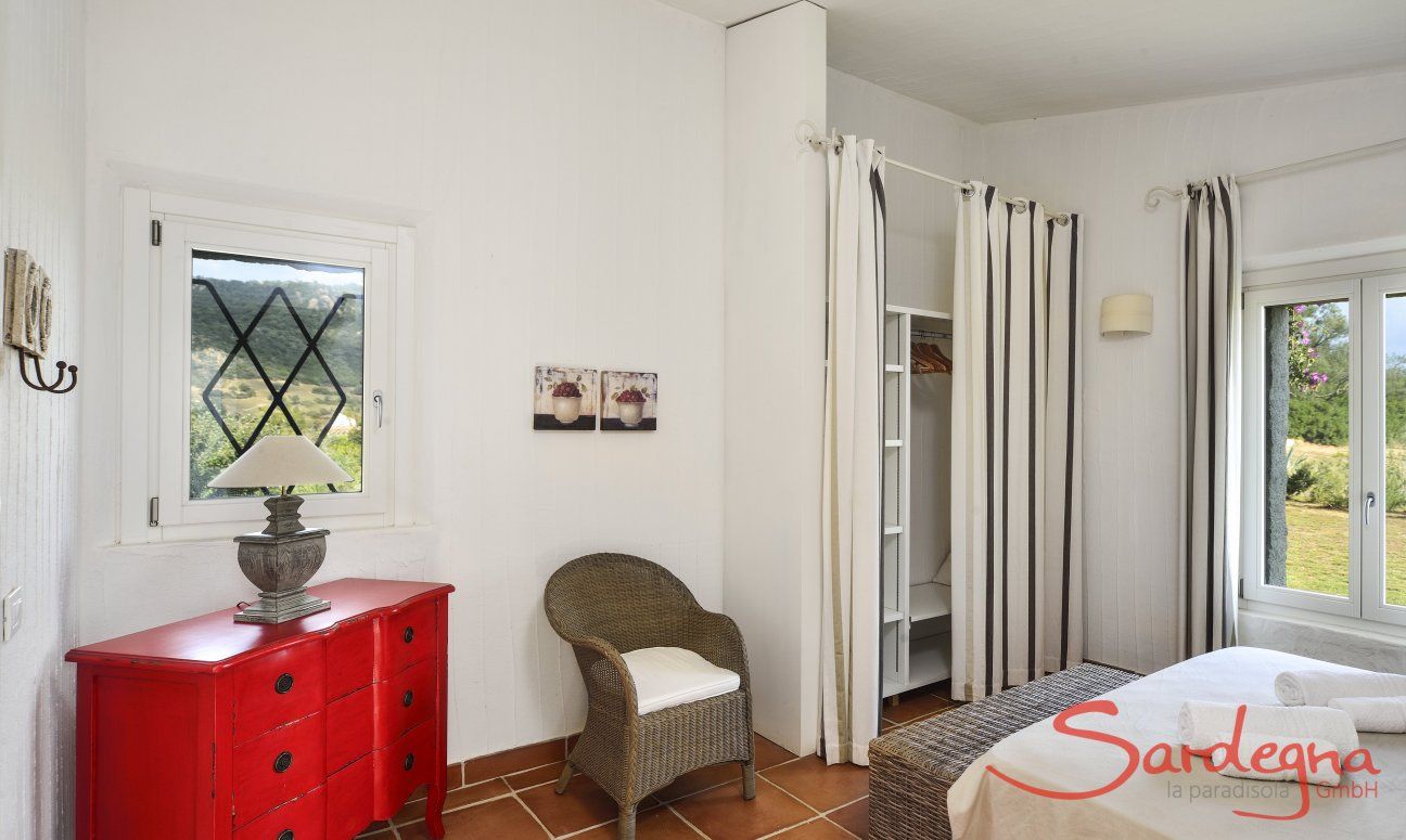 Li Conchi 36 | Bedrroom 1 with furniture and garden view Bedrroom 1