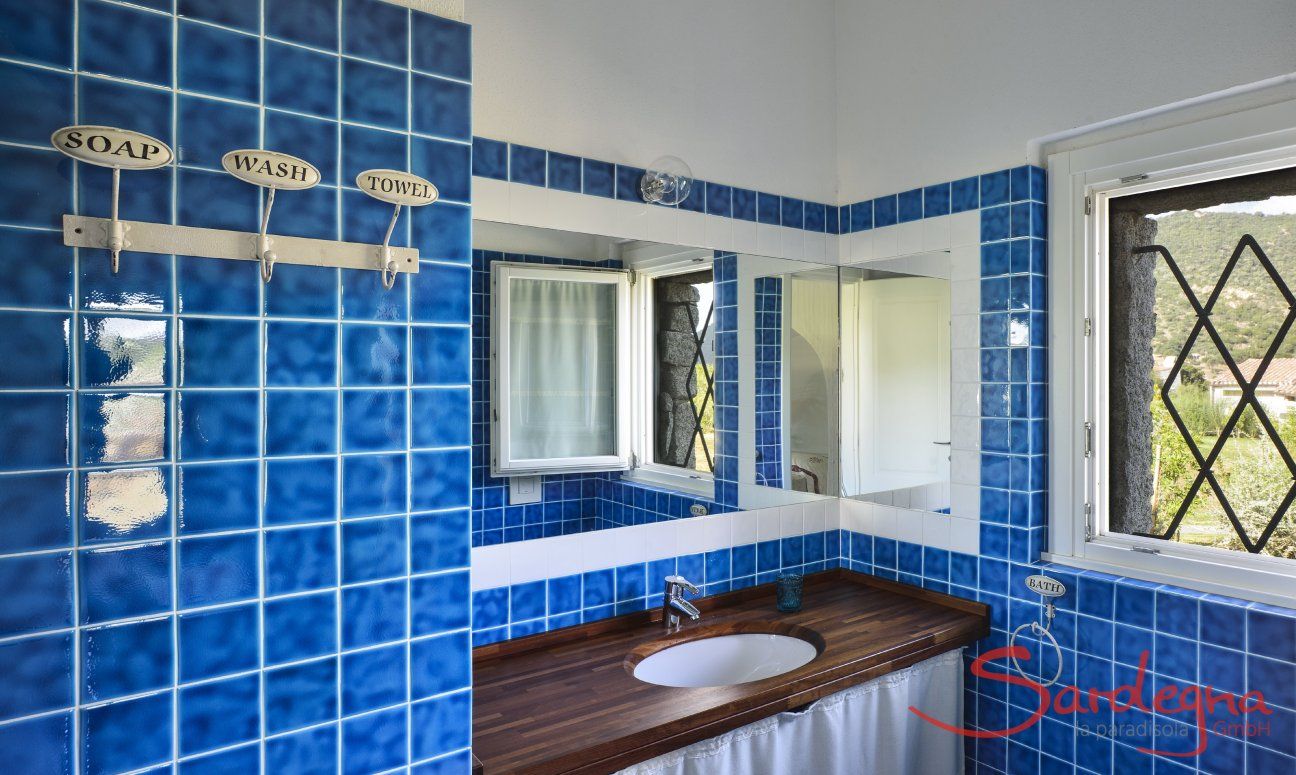 Li Conchi 36 | Private bathroom of bedroom 1 Bathroom 1ensuite