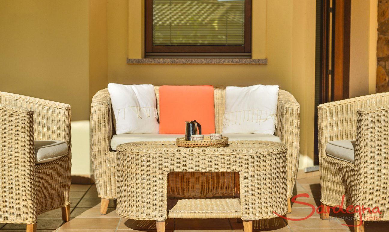 Outside furniture, Detail 