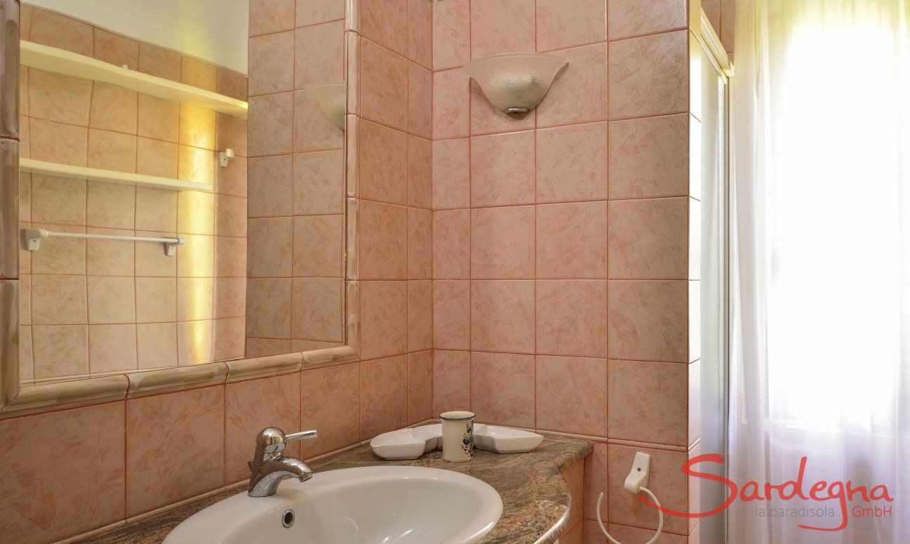 Villa La Viola | Bathroom 2, Detail Bathroom 2, Detail
