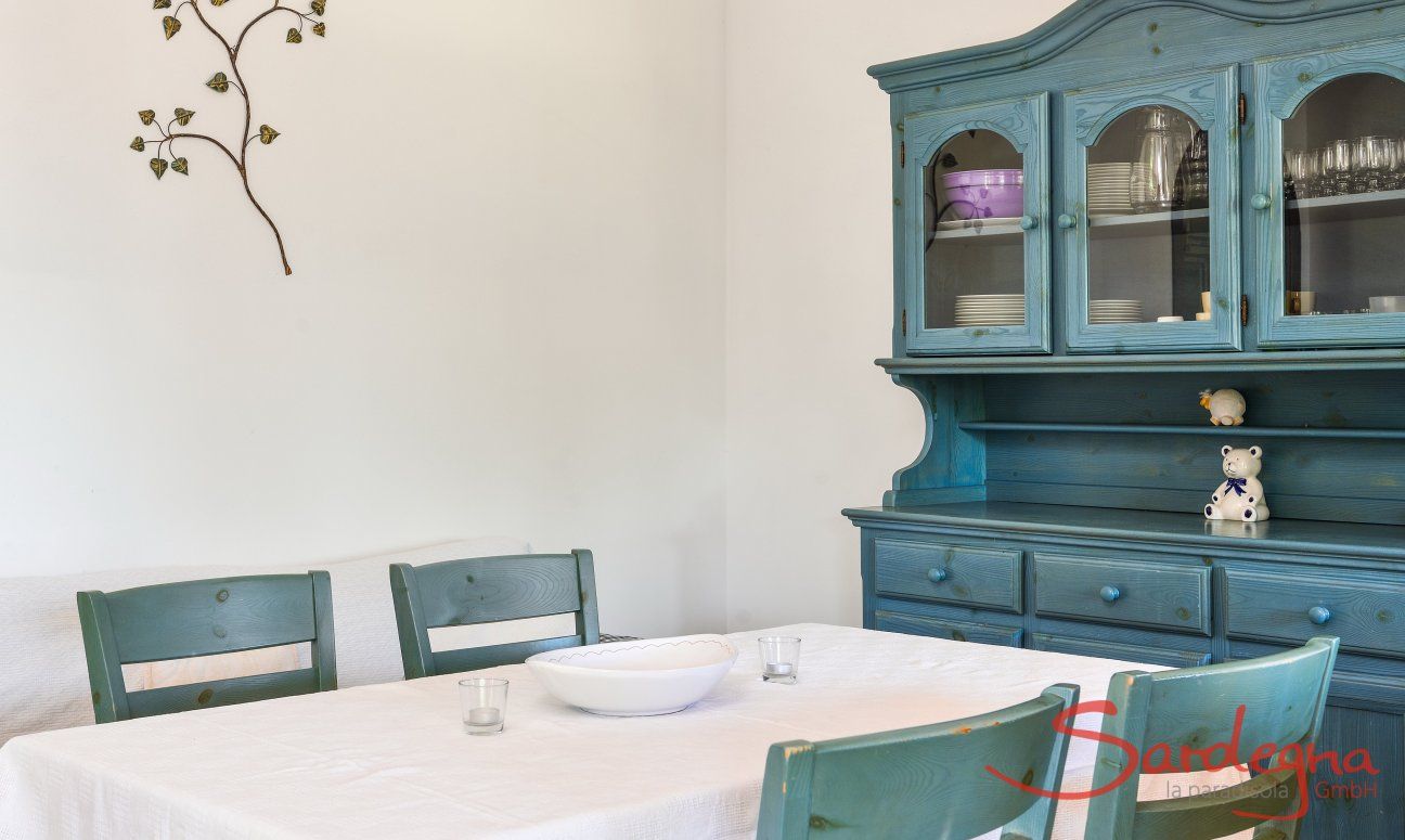 Villa Le Ginestre 1 | Dining table upstairs Dining table upstairs